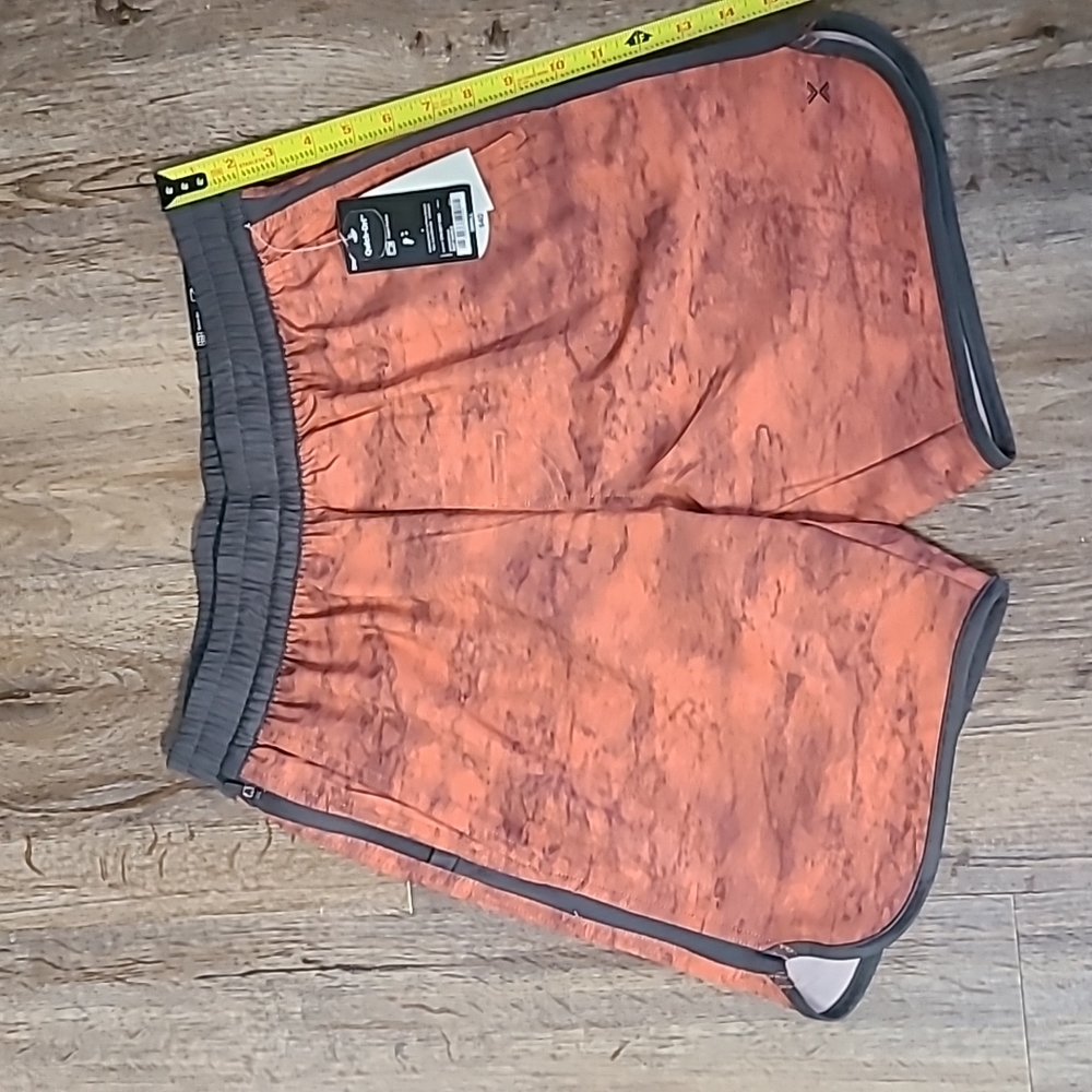 XERSION MENS SHORTS SIZE SMALL
